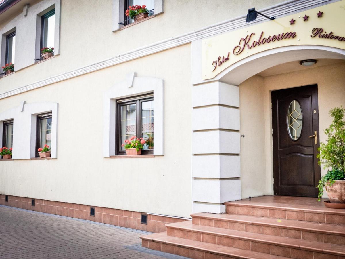 Hotel Koloseum Turek Exterior photo
