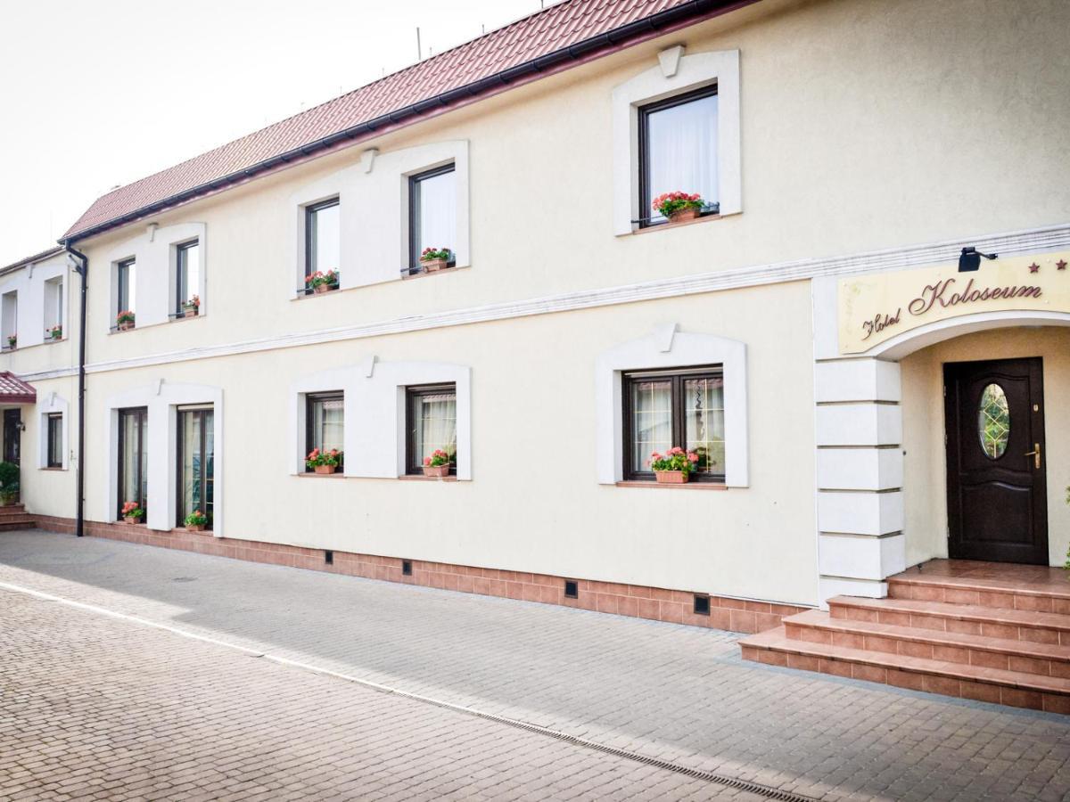 Hotel Koloseum Turek Exterior photo